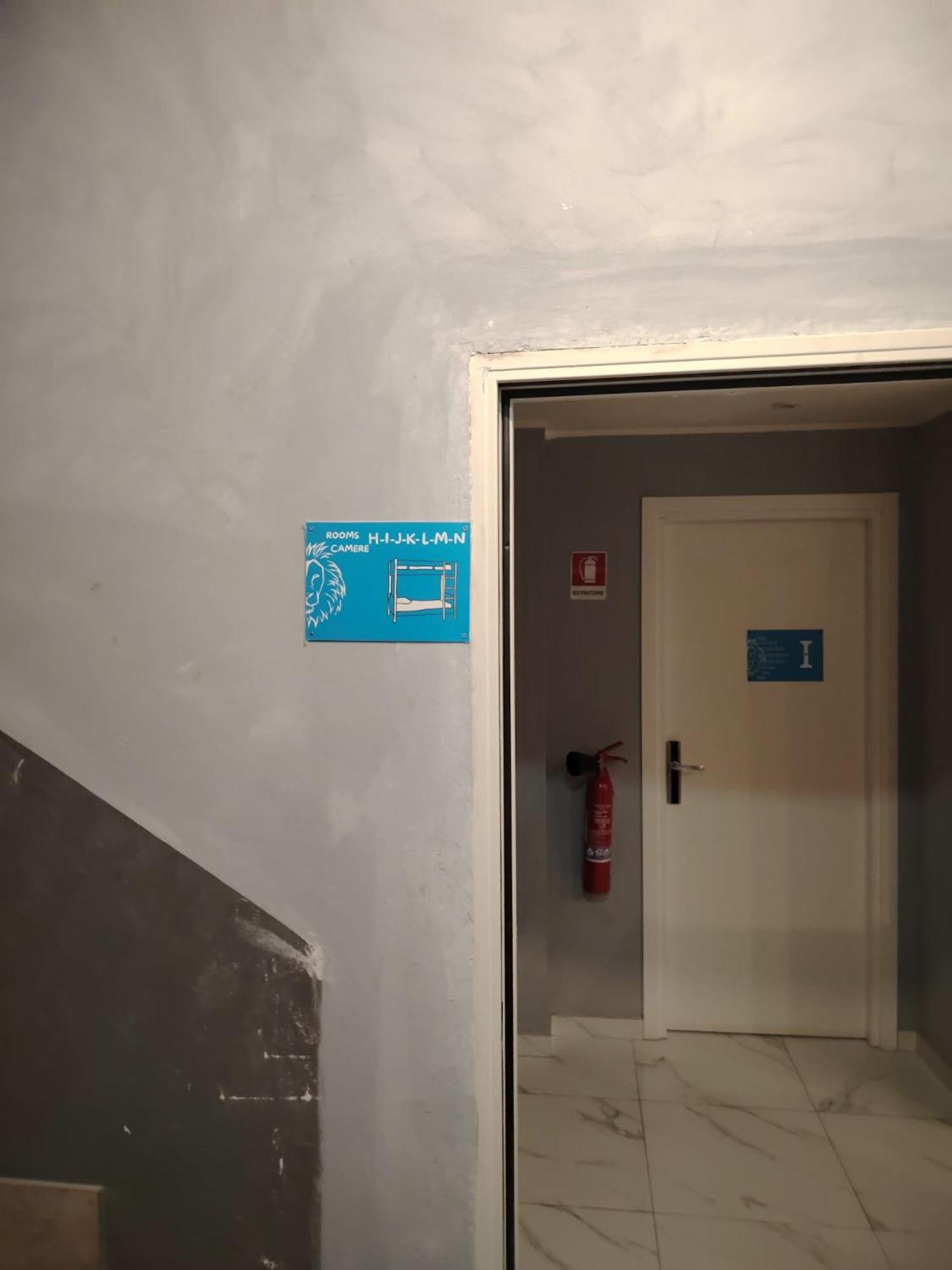 Lion University&Youth Hostel Milano 2 Exterior foto